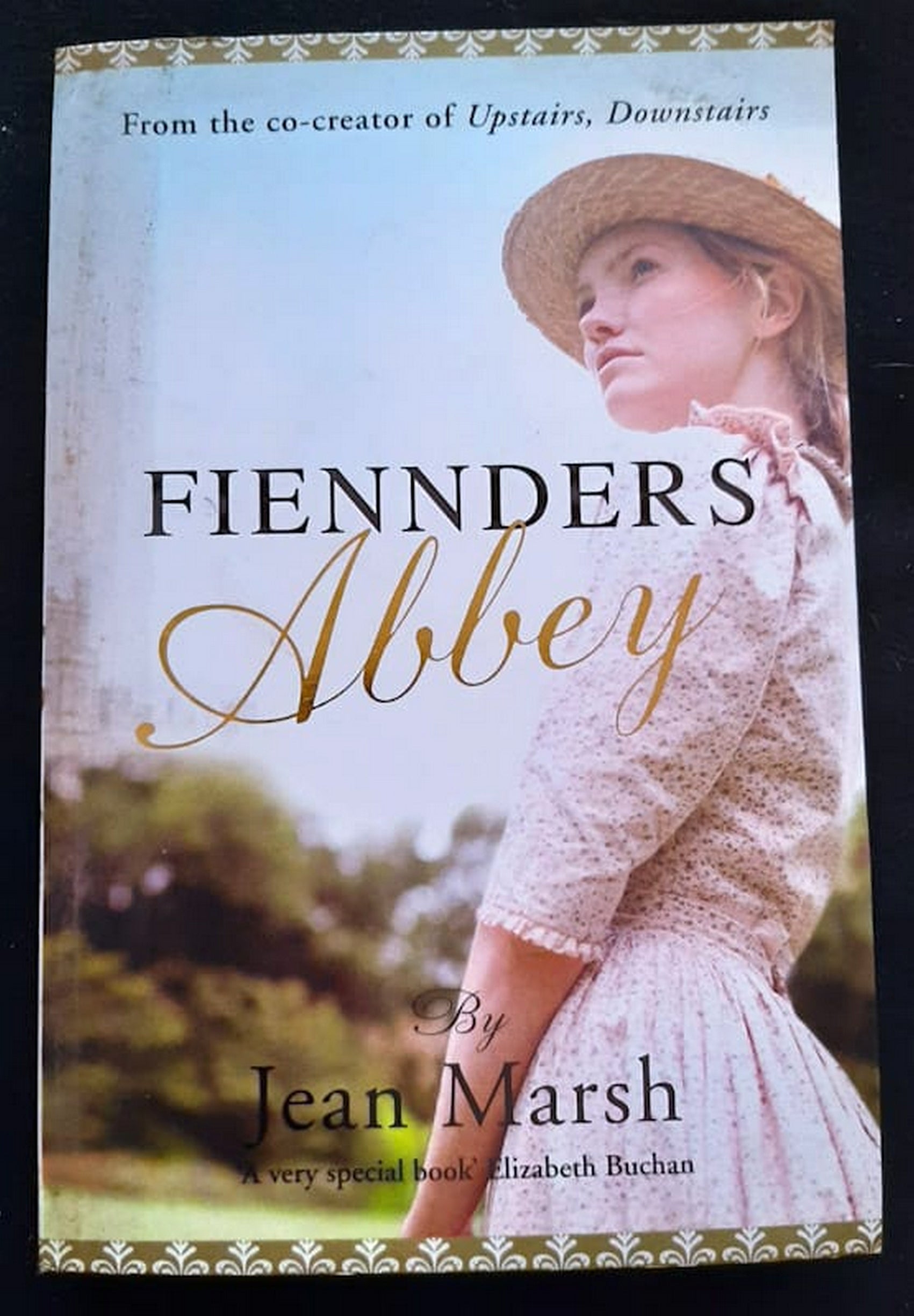 Front Cover Of Bestselling Book Fiennders Abbey (Jean Marsh
)