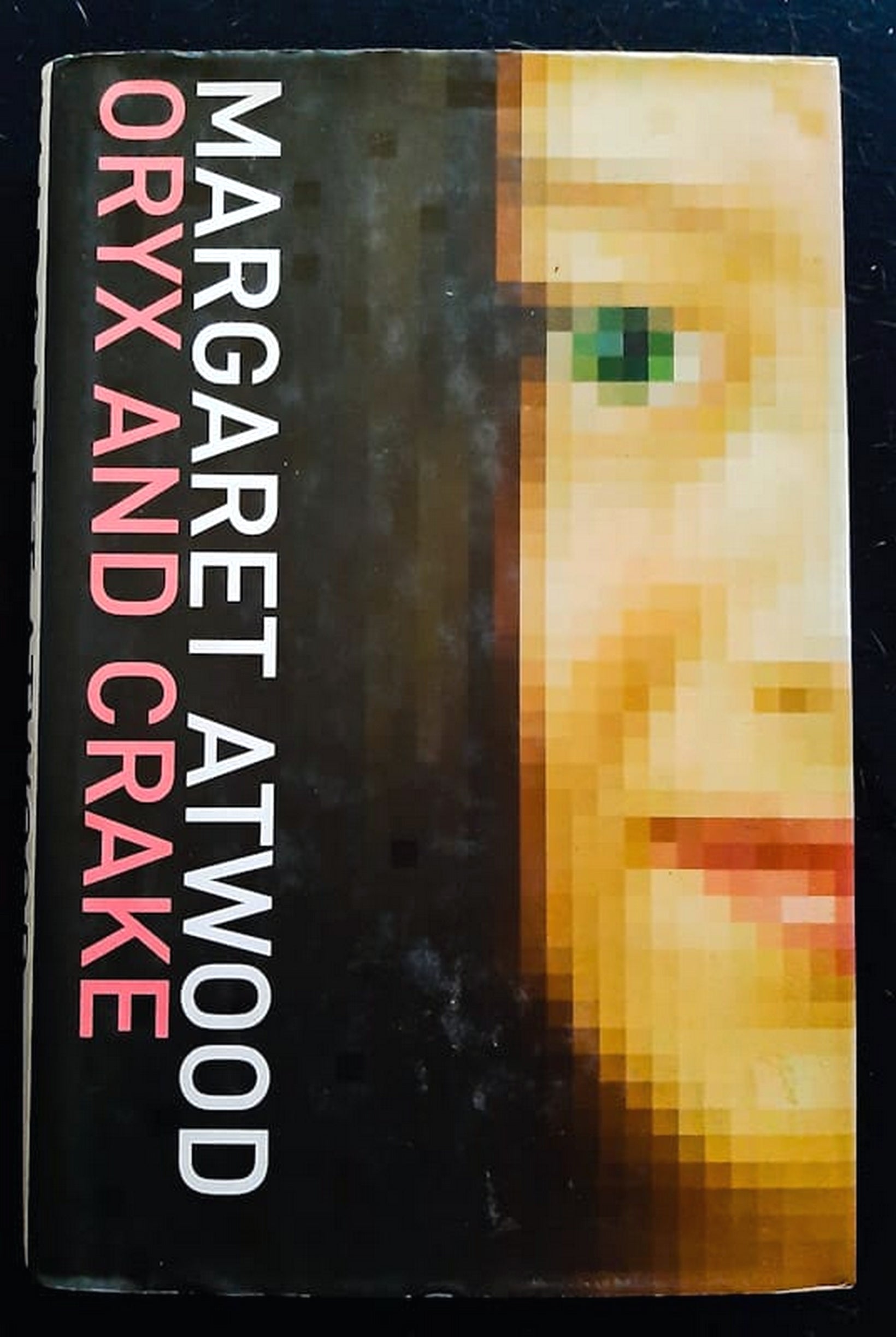 Front Cover Of Bestselling Book Oryx And Crake (Maddaddam #1) (Margaret Atwood
)