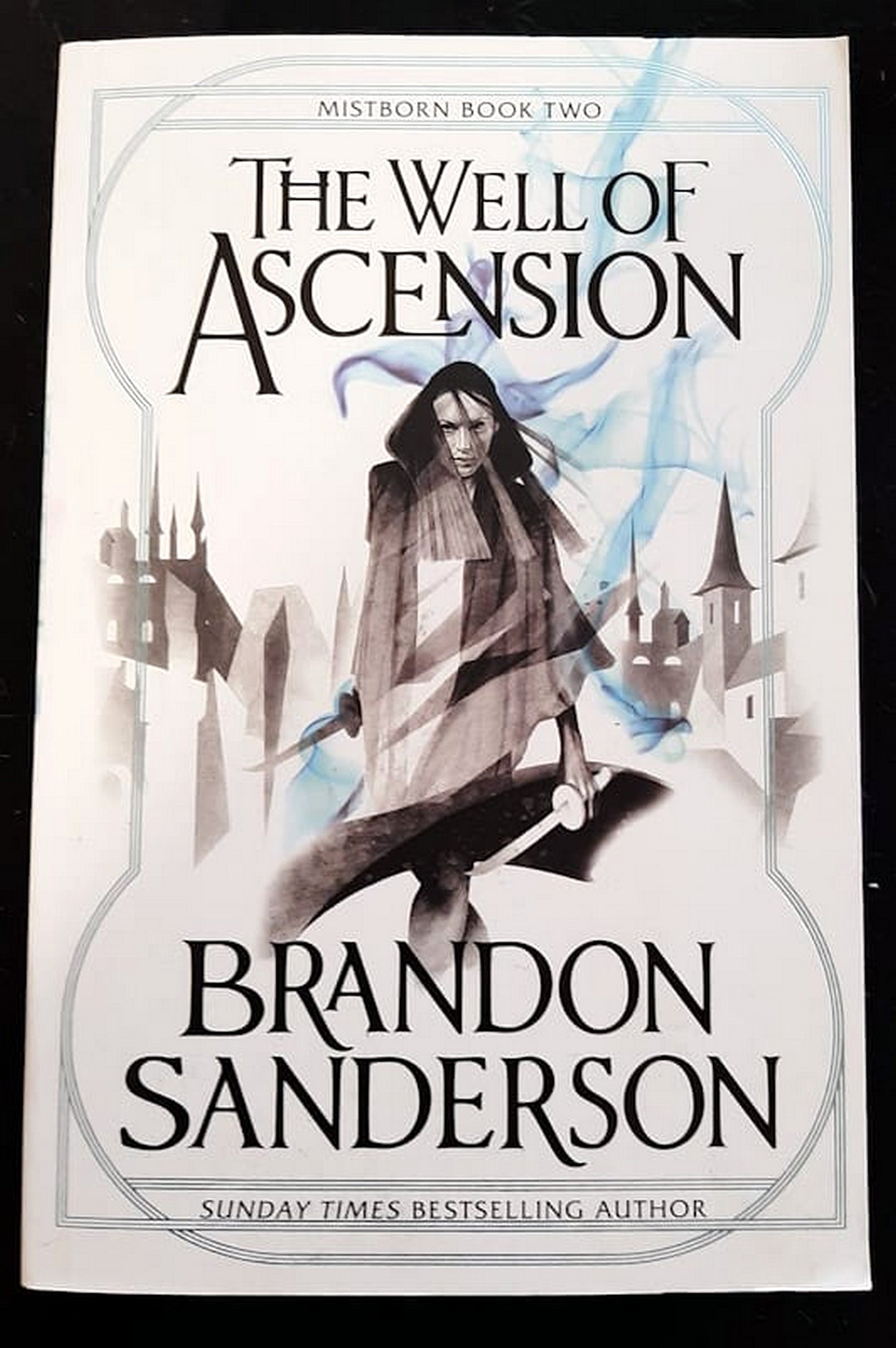 Front Cover Of Bestselling Book The Well Of Ascension (The Mistborn Saga #2) (Brandon Sanderson
)