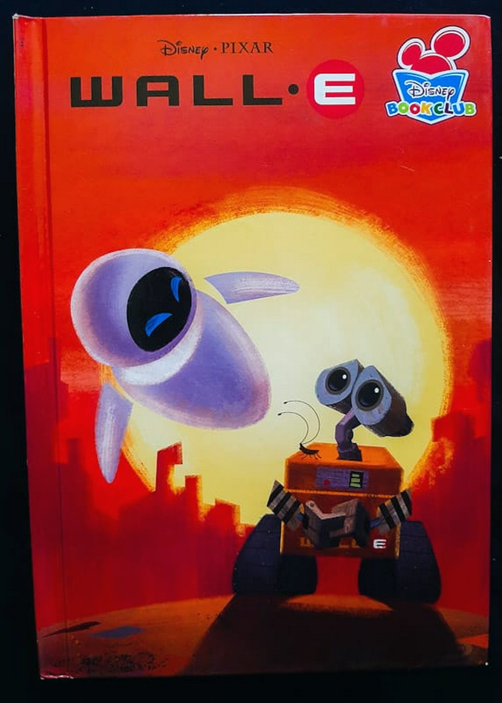 Front Cover Of Bestselling Book Wall-E (Disney
)
