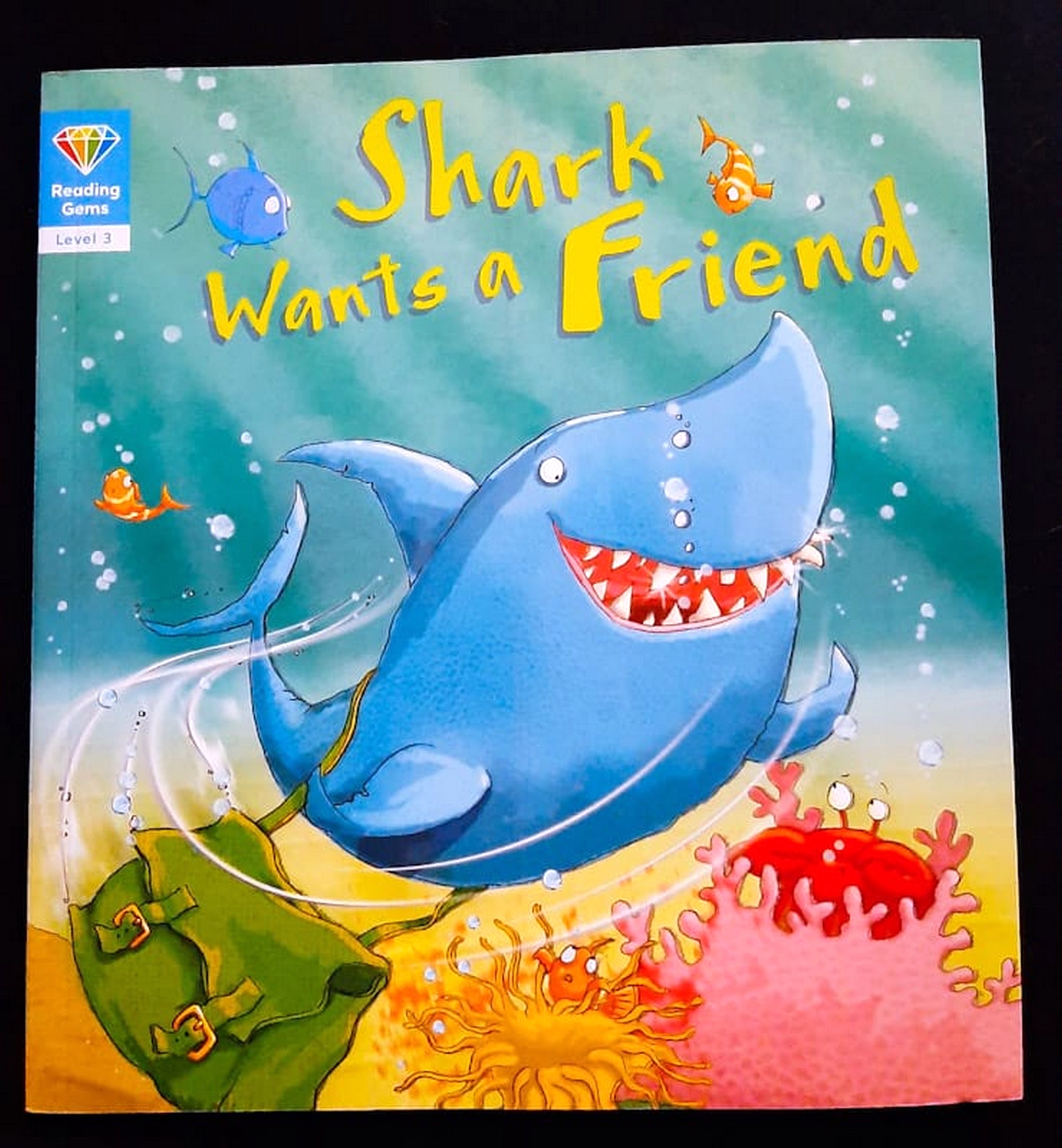 Front Cover Of Bestselling Book Shark Wants A Friend (Large Paperback
)