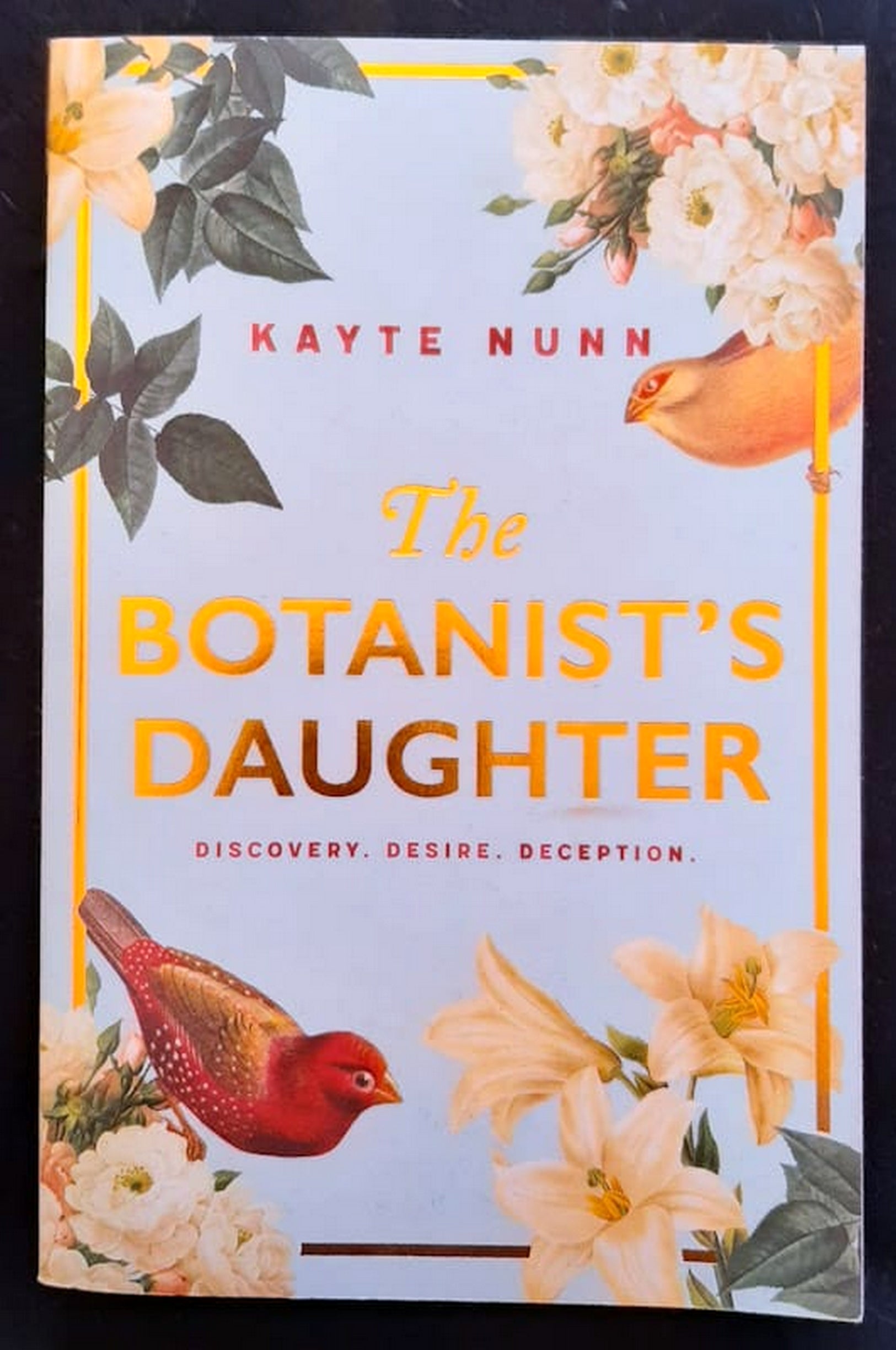 Front Cover Of Bestselling Book The Botanist'S Daughter (Kayte Nunn
)