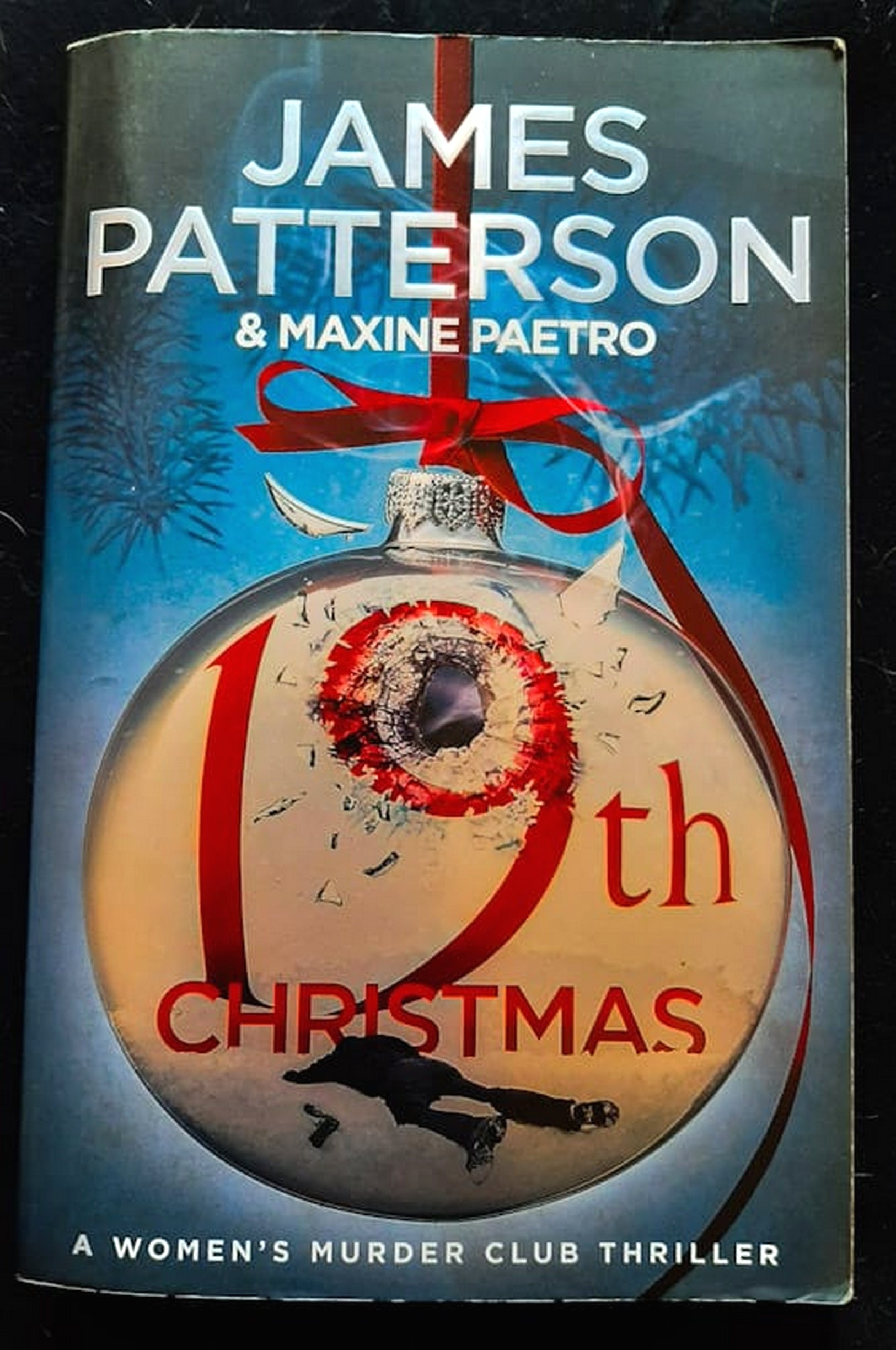 Front Cover Of Bestselling Book The 19Th Christmas (Women'S Murder Club #19) (James Patterson
)