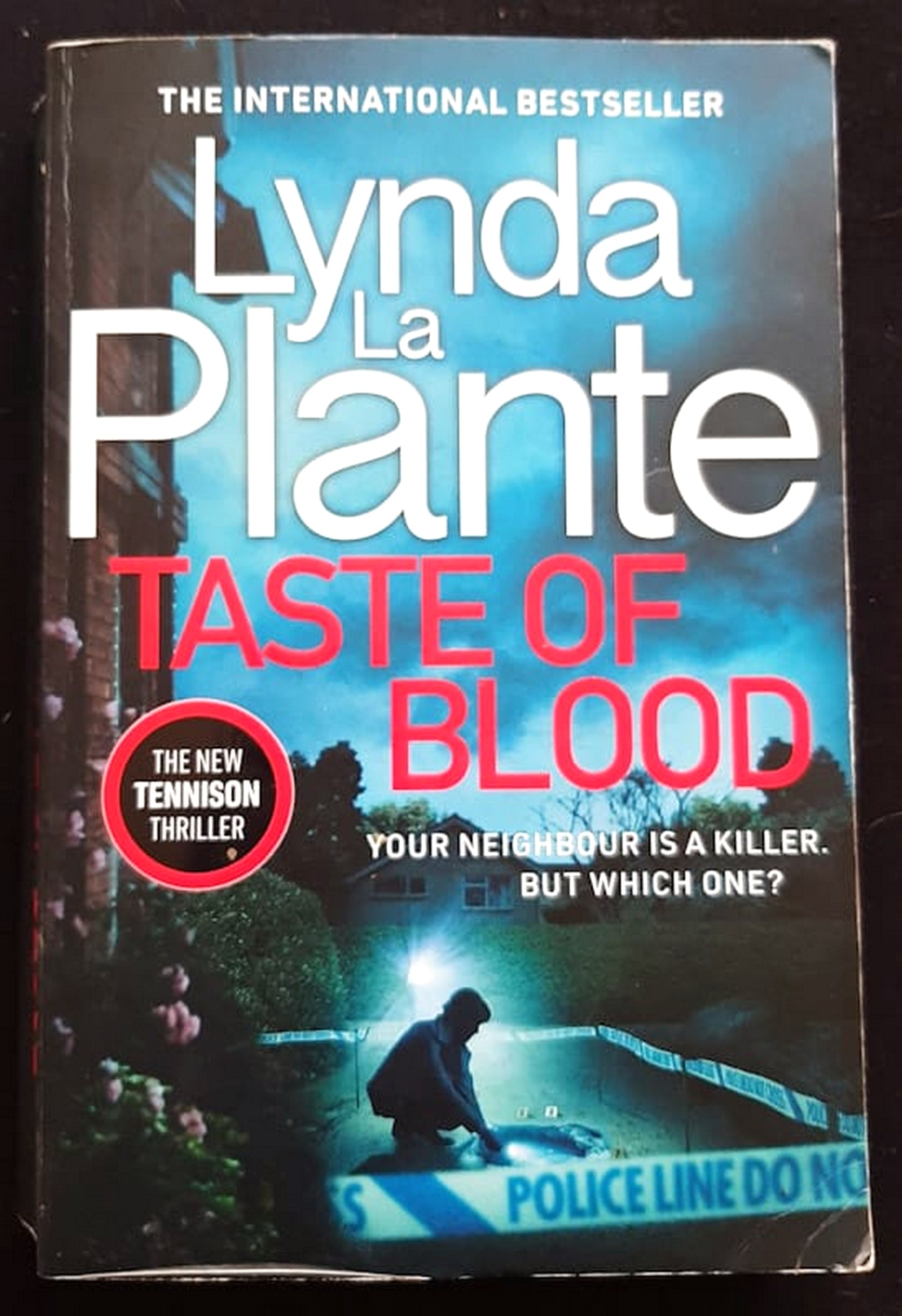 Front Cover Of Bestselling Book Taste Of Blood (Tennison #9) (Lynda La Plante
)