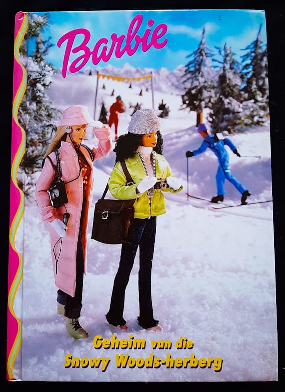 Front of cover of Geheim Van Die Snowy Woods-Herberg (Medium Hardcover)