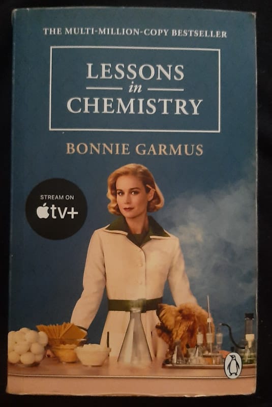 Front of cover of Lessons In Chemistry (Bonnie Garmus)