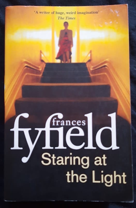 Front of cover of Staring At The Light (Sarah Fortune #3) (Frances Fyfield)