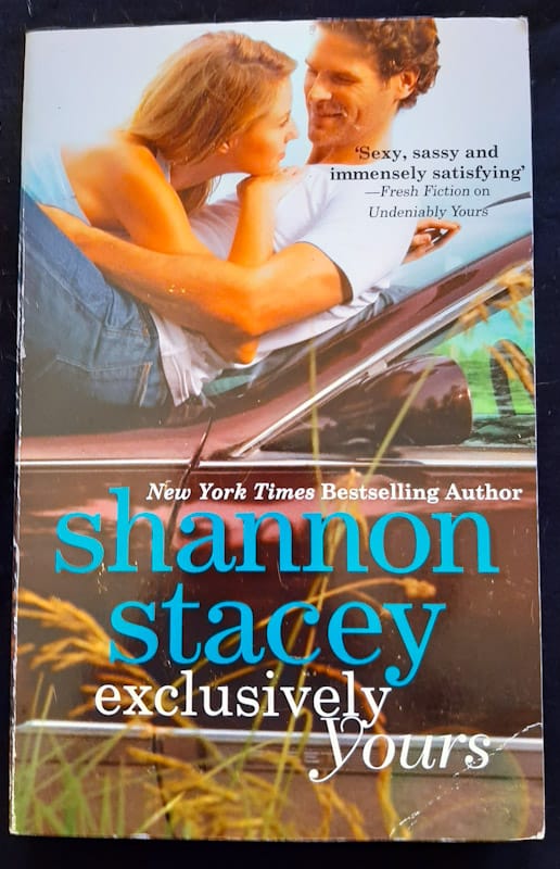 Exclusively Yours (Kowalski Family #1) (Shannon Stacey)