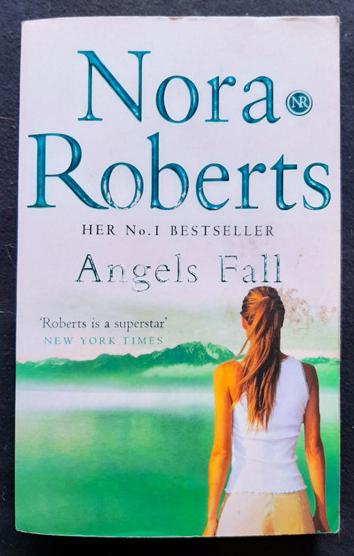 Angels Fall (Nora Roberts
)