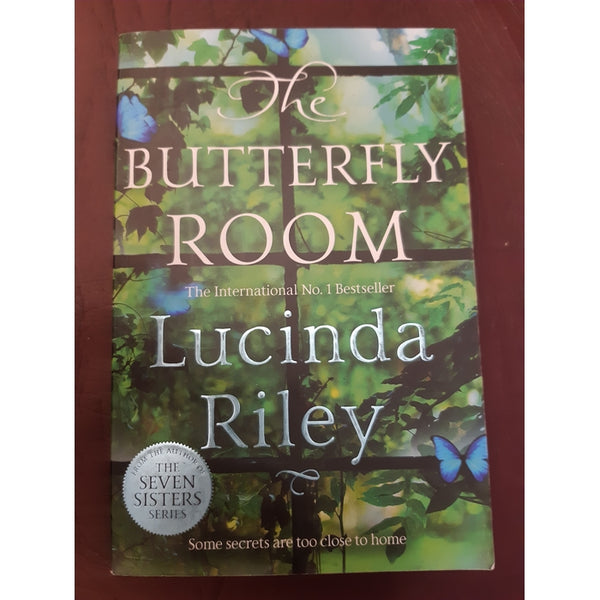  Front Cover Of The Butterfly Room (Lucinda Riley)