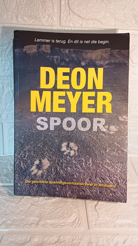 Front Cover Of Spoor (Deon Meyer)