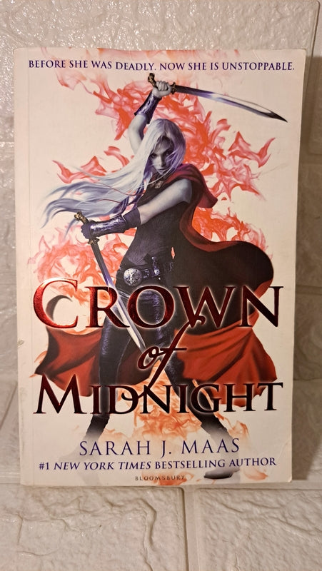 Front Cover Of Crown Of Midnight (Sarah J. Maas)