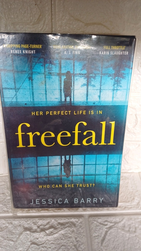 Front Cover Of Freefall (Jessica Barry)