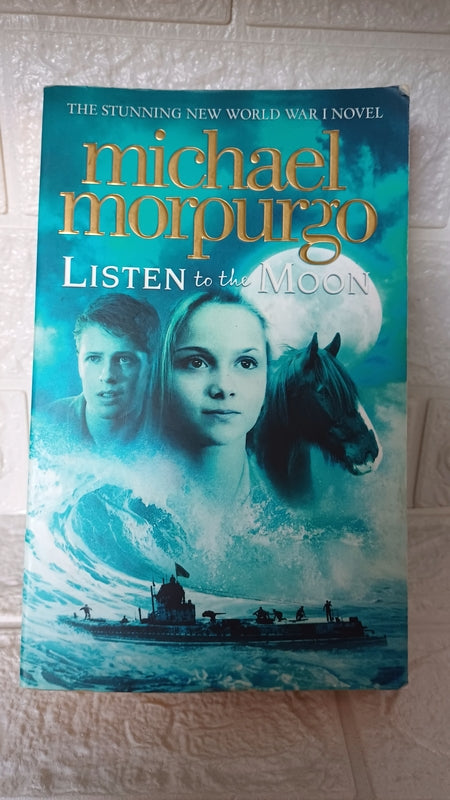 Front Cover Of Listen To The Moon (Morpurgo, Michael)