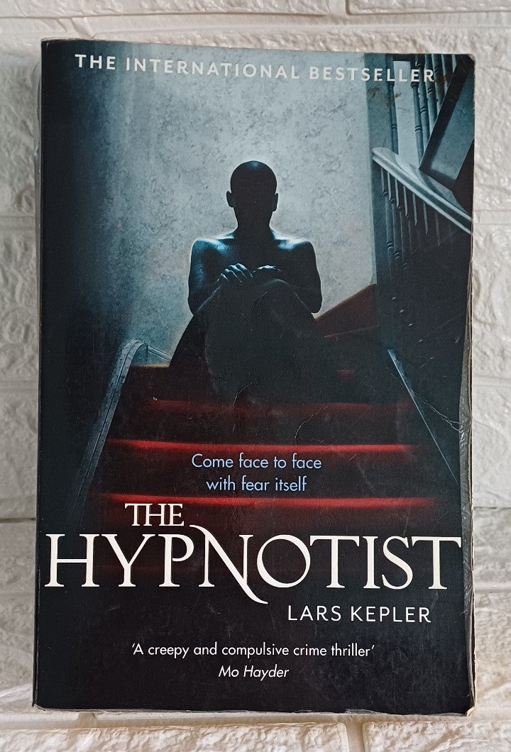 Front Cover Of The Hypnotist (Joona Linna, #1) (Lars Kepler)