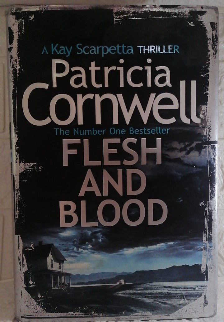 Front Cover Of Flesh and Blood (Patricia Cornwell)