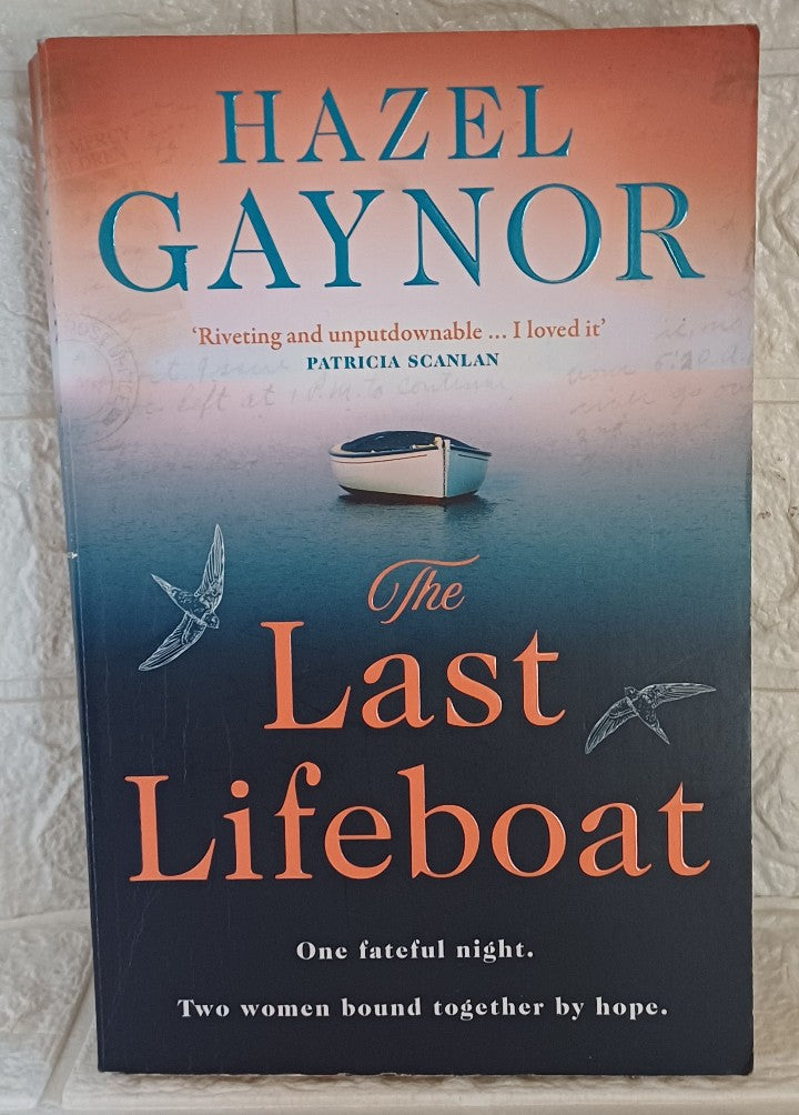 Front Cover Of The Last Lifeboat (Hazel Gaynor)