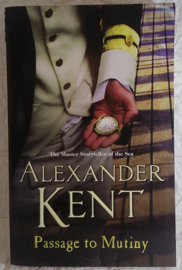 Front Cover Of Passage to Mutiny (Richard Bolitho, #9) (Alexander Kent)