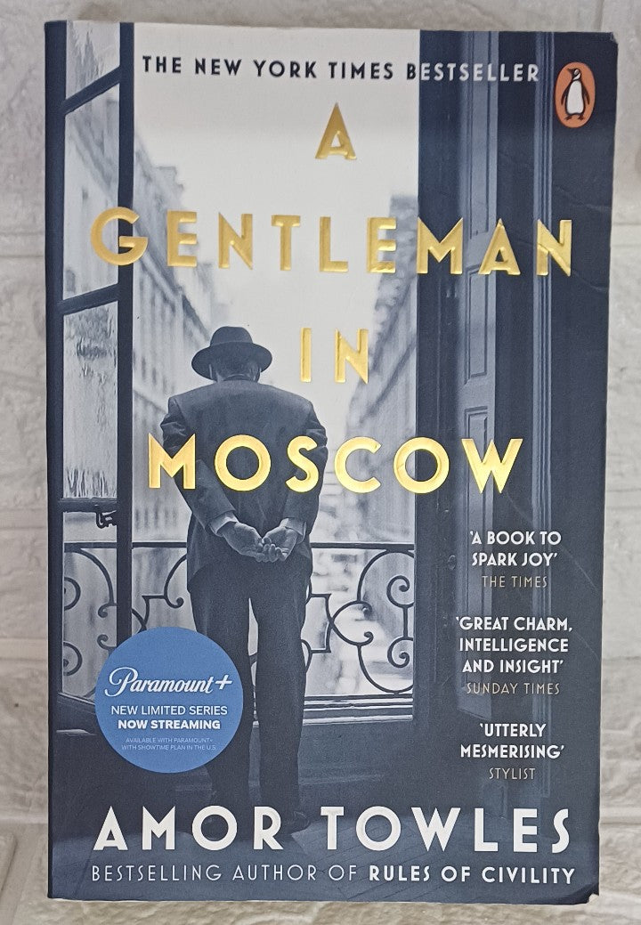 Front Cover Of A Gentleman in Moscow (Amor Towles)