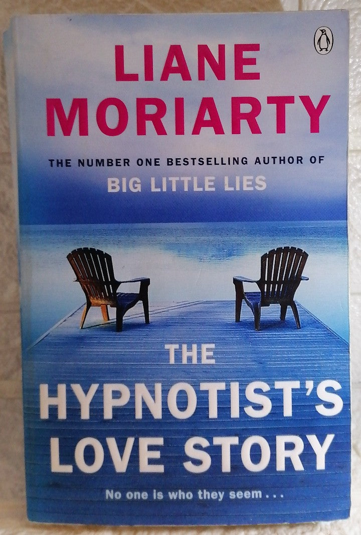 Front Cover Of The Hypnotist's Love Story (Liane Moriarty)