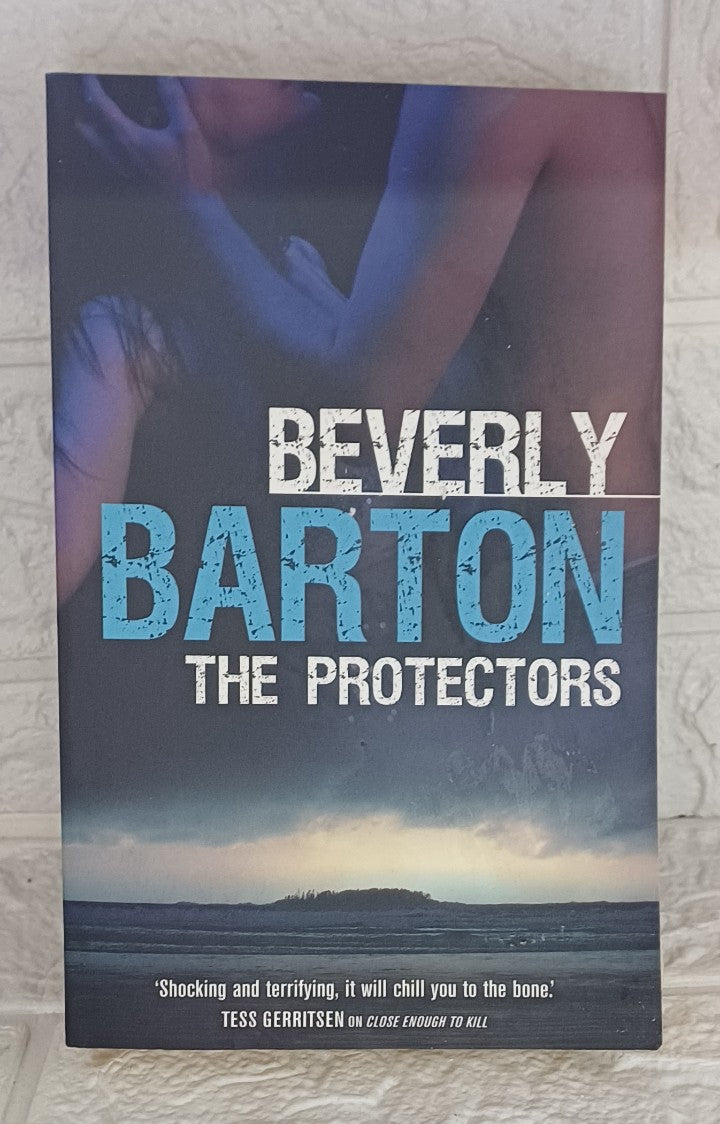 Front Cover Of The Protectors: With Defending His Own & Guarding Jeannie (Beverly Barton)