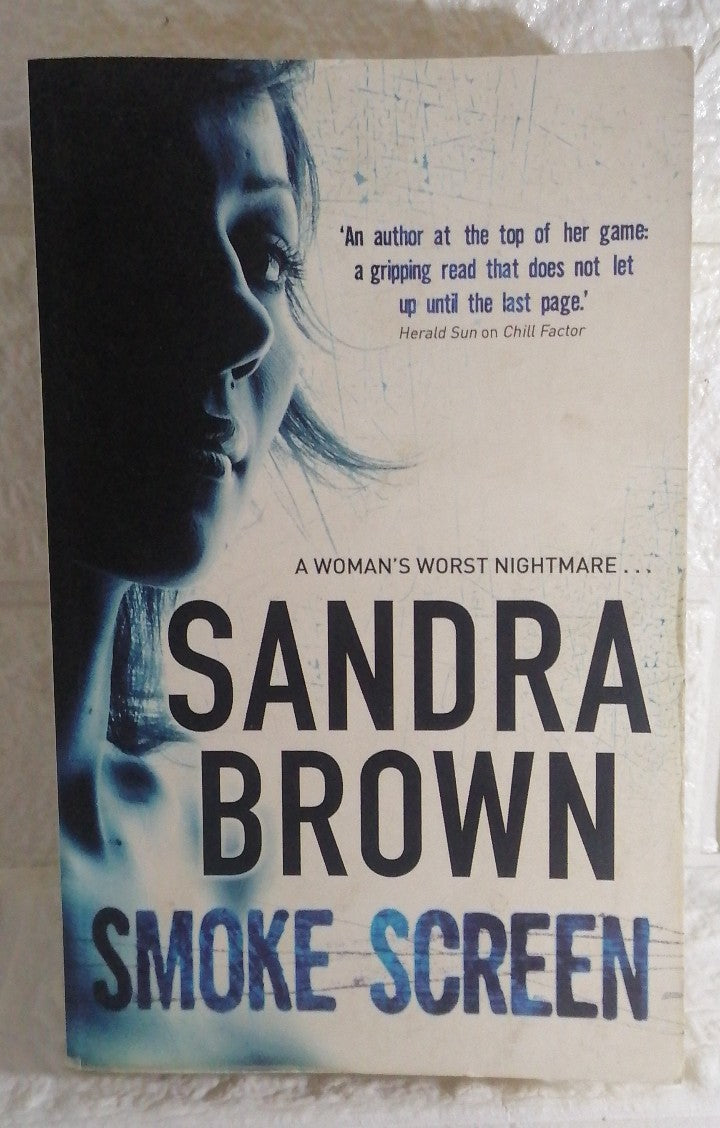 Front Cover Of Smoke Screen (Sandra Brown)