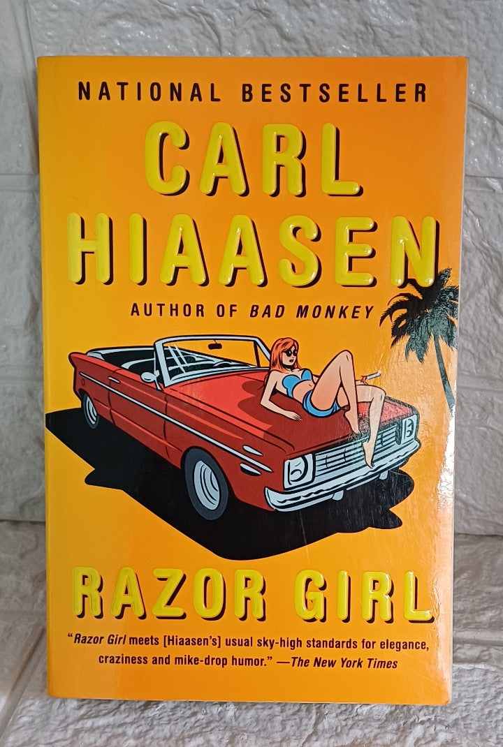 Front Cover Of Razor Girl: A novel (Carl Hiaasen)