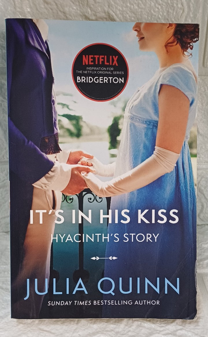 Front Cover Of It's in His Kiss (Bridgertons, #7) (Julia Quinn)