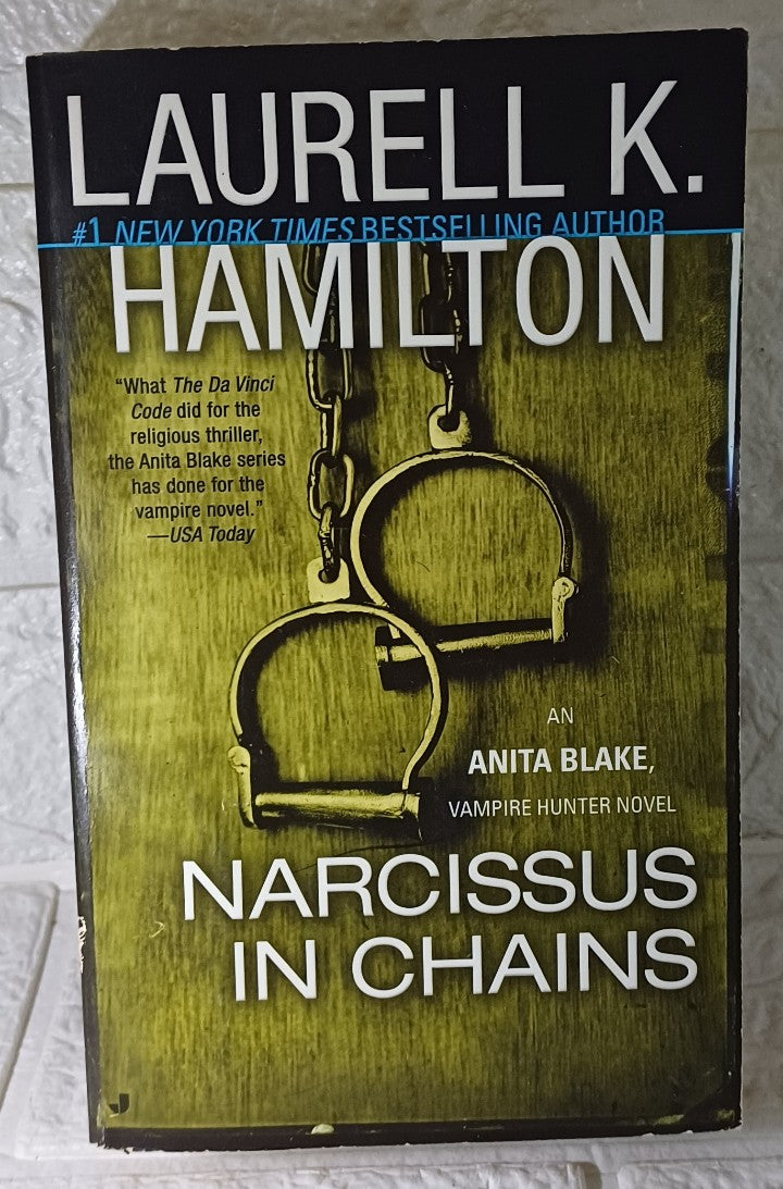 Front Cover Of Narcissus In Chains (Anita Blake, Vampire Hunter, #10) (Laurell K. Hamilton)
