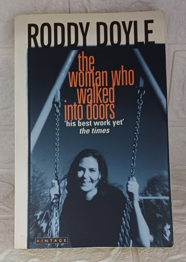 Front Cover Of The Woman Who Walked Into Doors (Roddy Doyle)