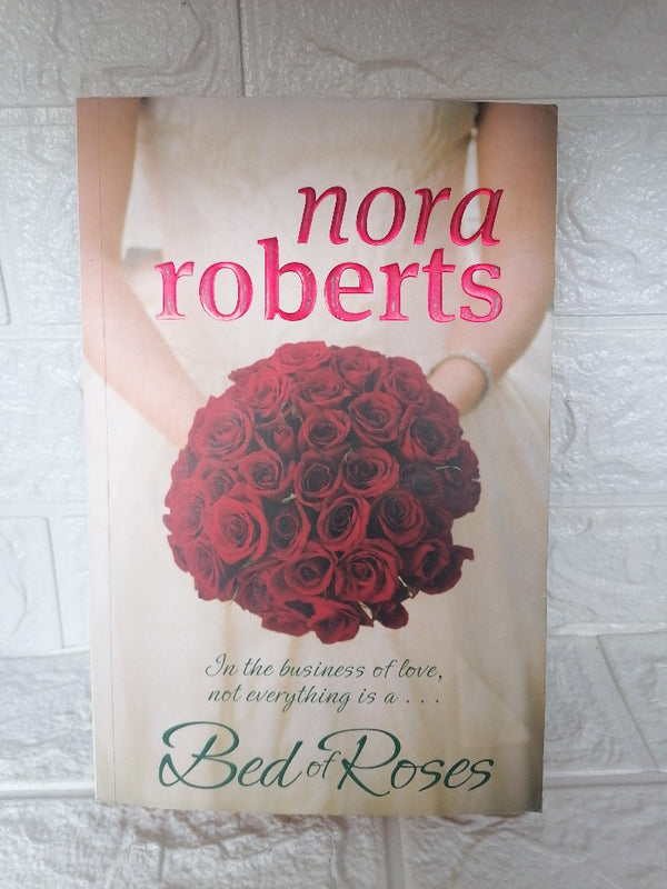 Front Cover Of Bed of Roses (Bride Quartet, #2) (Nora Roberts)