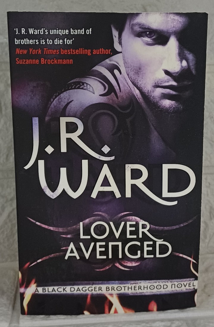 Front Cover Of Lover Avenged (Black Dagger Brotherhood, #7) (J.R. Ward)