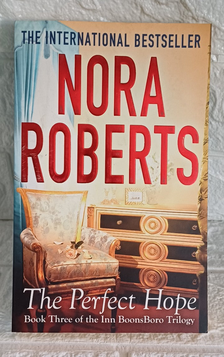 Front Cover Of The Perfect Hope (Inn Boonsboro Trilogy, #3) (Nora Roberts)