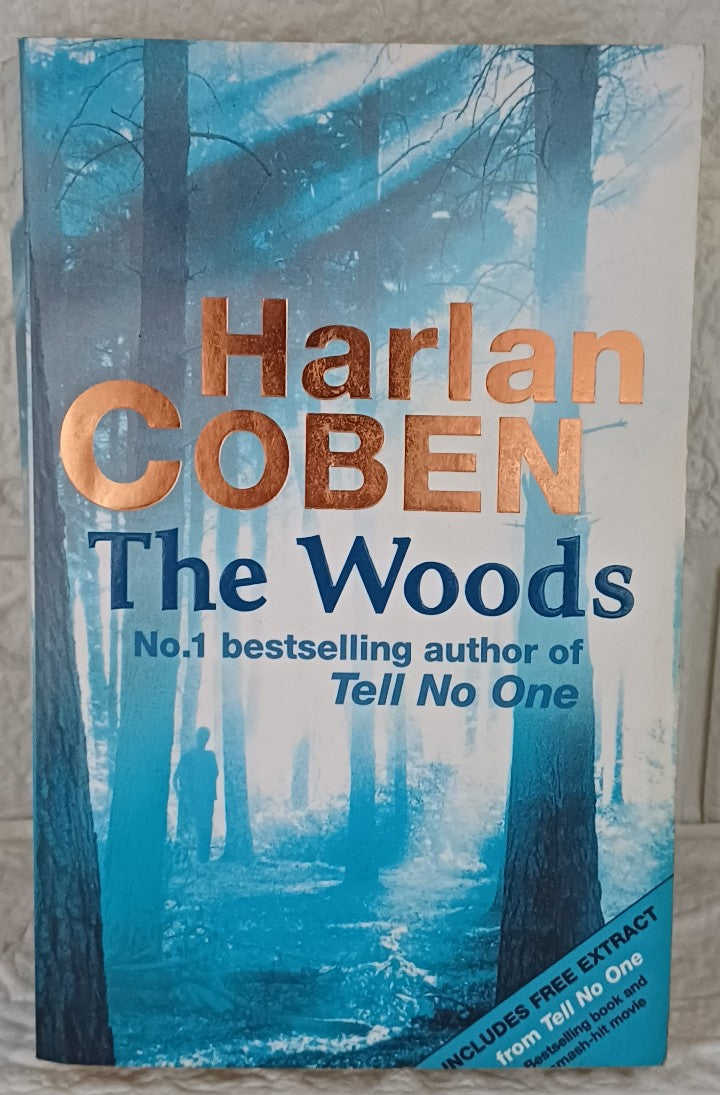 Front Cover Of The Woods (Harlan Coben)