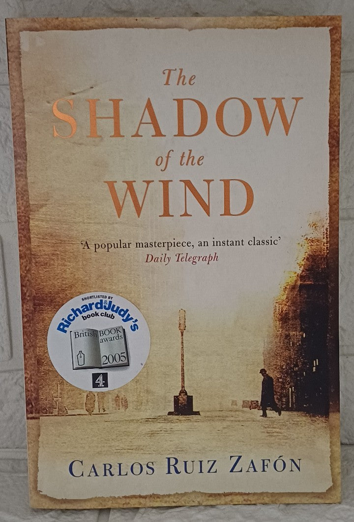Front Cover Of The Shadow of the Wind (Carlos Ruiz Zafón; Lucia Graves
