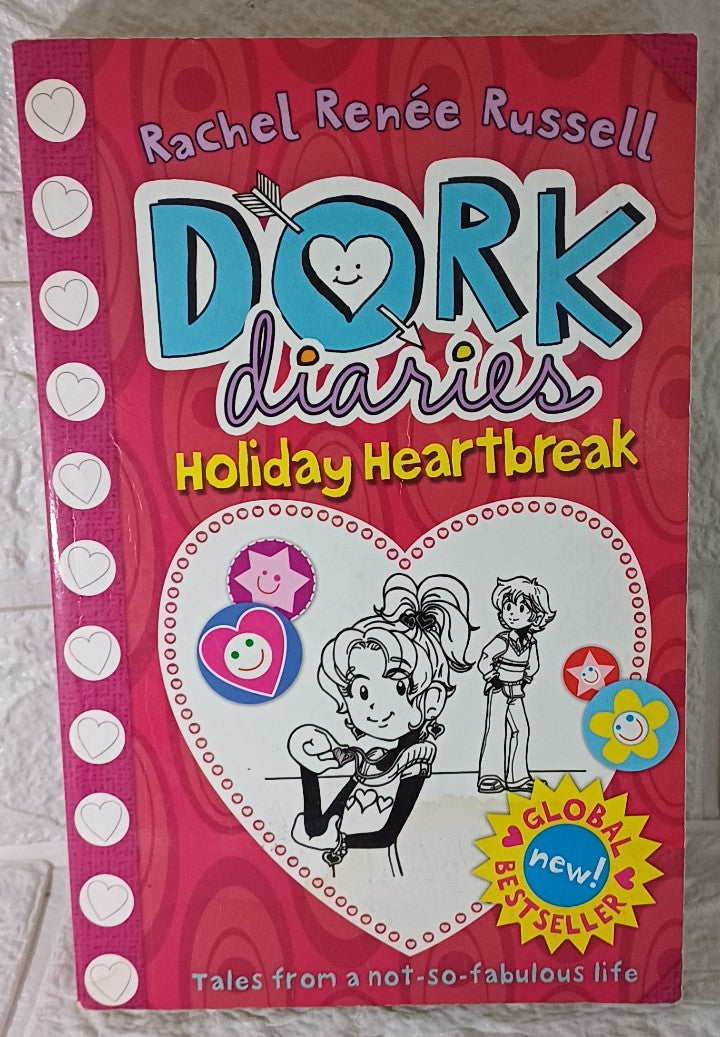 Front Cover Of Holiday Heartbreak (Rachel Renée Russell