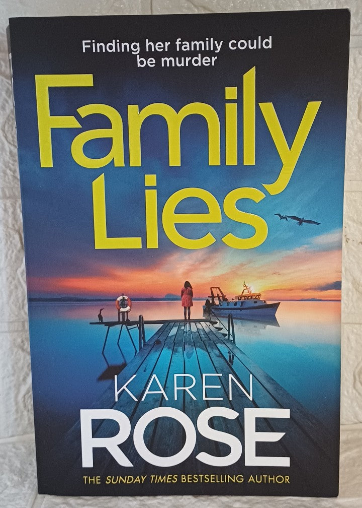 Front Cover Of Family lies (Karen Rose)
