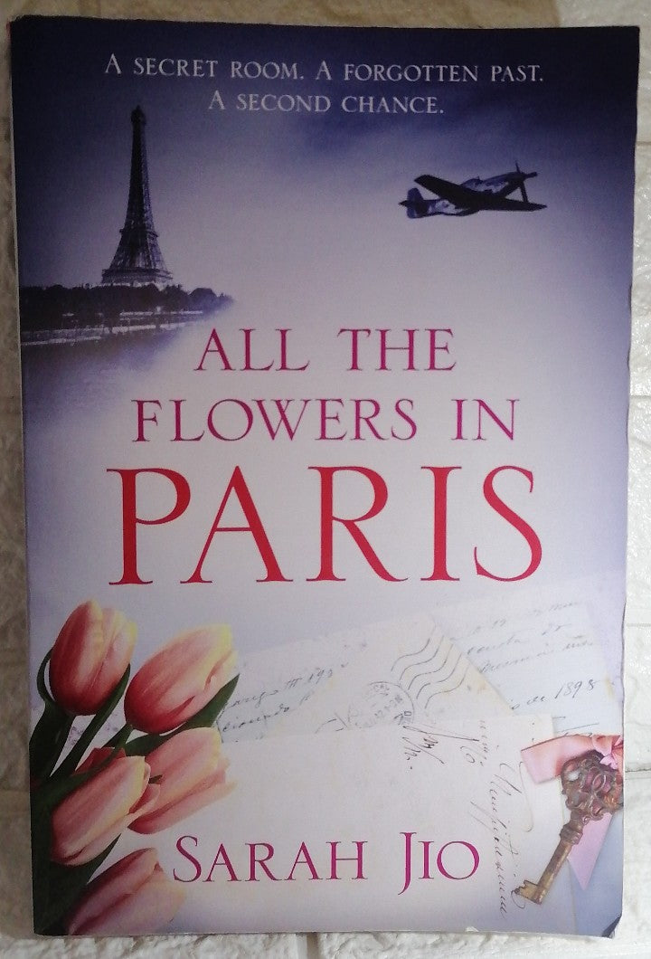 Front Cover Of All the Flowers in Paris (Sarah Jio)