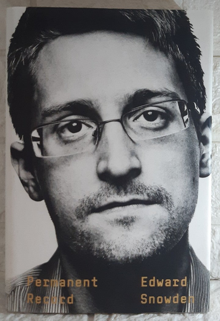Front Cover Of Permanent Record (Edward Snowden)