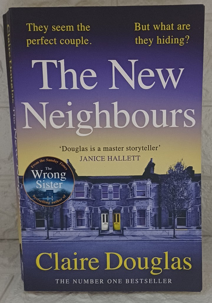 Front Cover Of The New Neighbours (Claire Douglas)