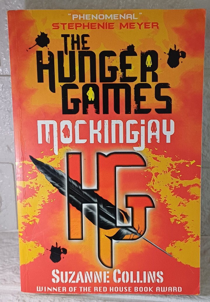 Front Cover Of Mockingjay (The Hunger Games, #3) (Suzanne Collins)