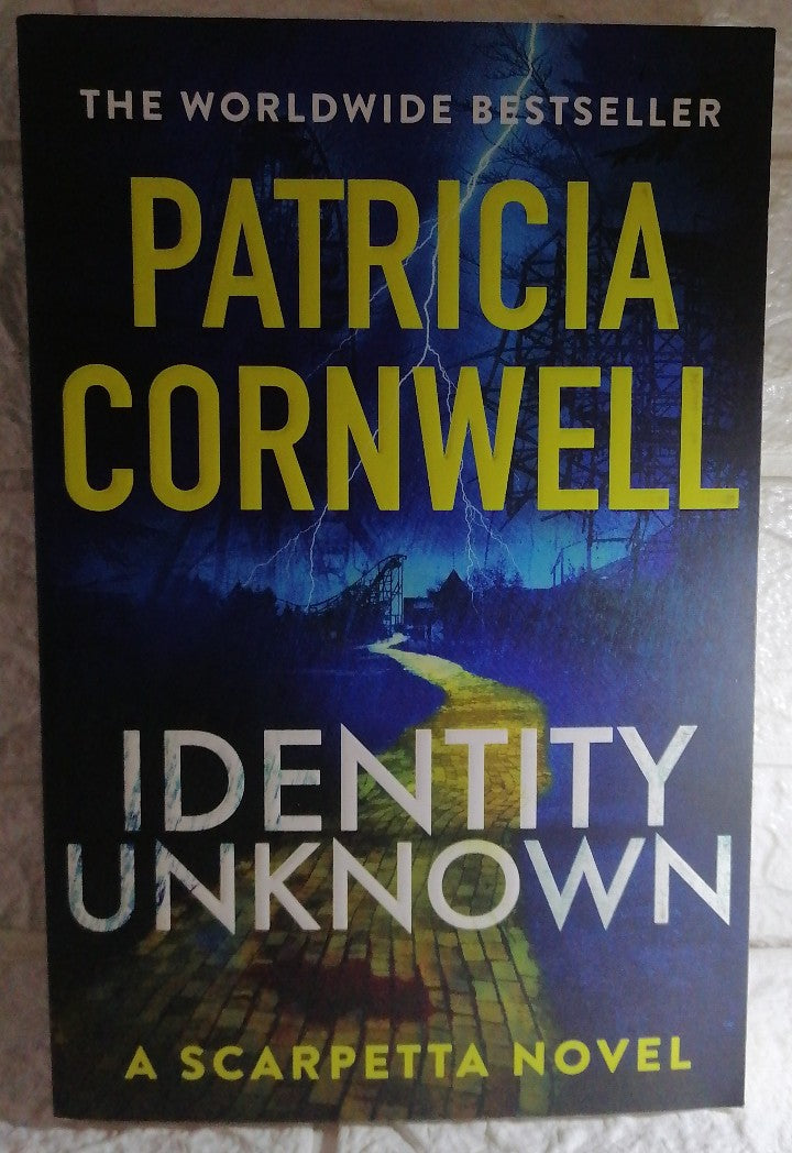Front Cover Of Identity unknown (Patricia Cornwell)