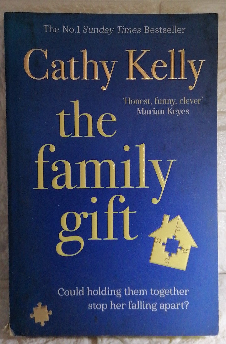 Front Cover Of The Family Gift (Cathy Kelly)