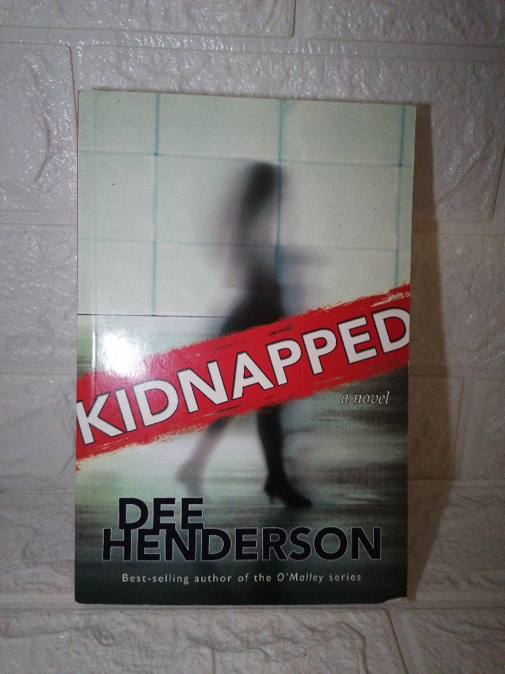 Front Cover Of Kidnapped (Dee Henderson)