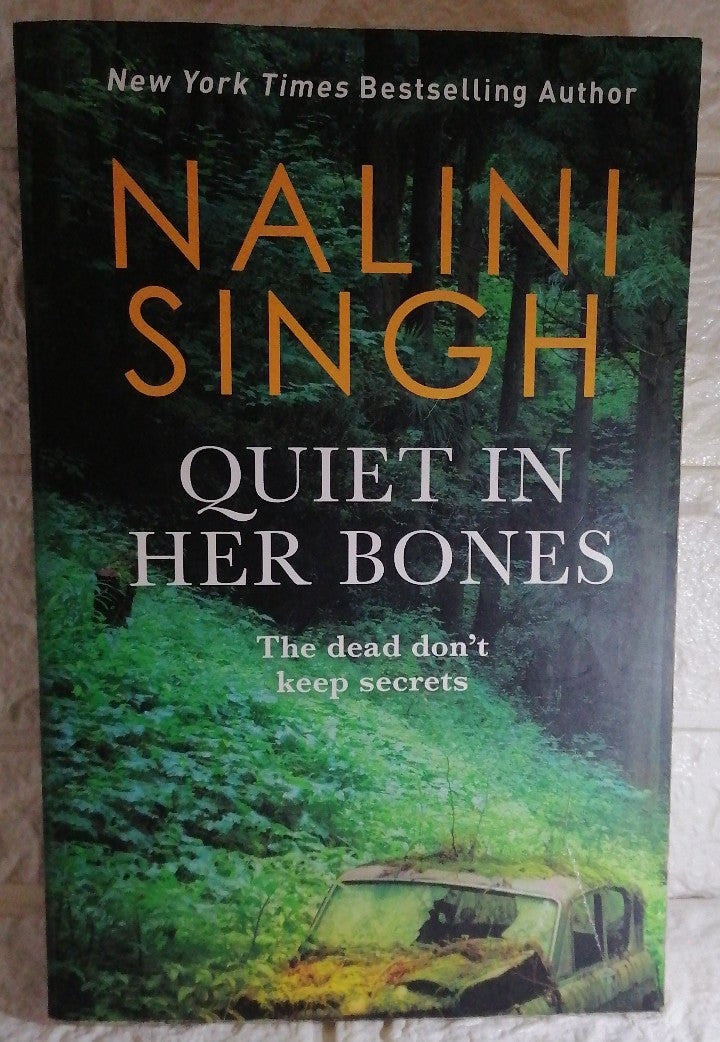 Front Cover Of Quiet in Her Bones (Nalini Singh)