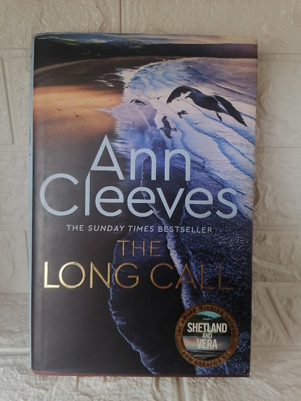 Front Cover Of The Long Call (Two Rivers #1) (Ann Cleeves)