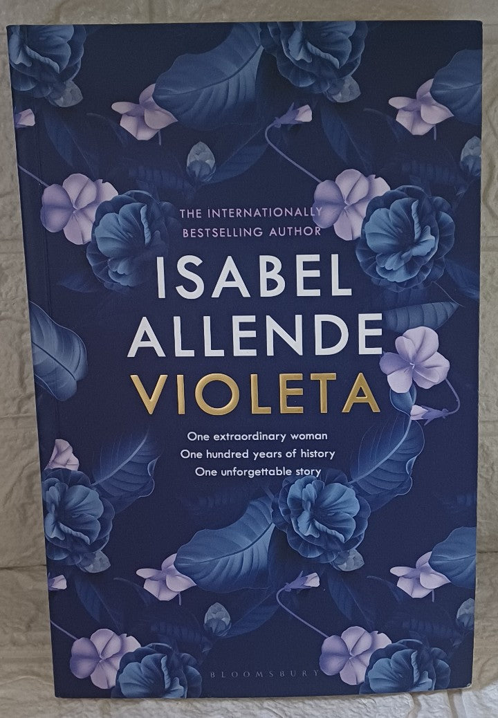 Front Cover Of Violeta (Isabel Allende; Frances Riddle)