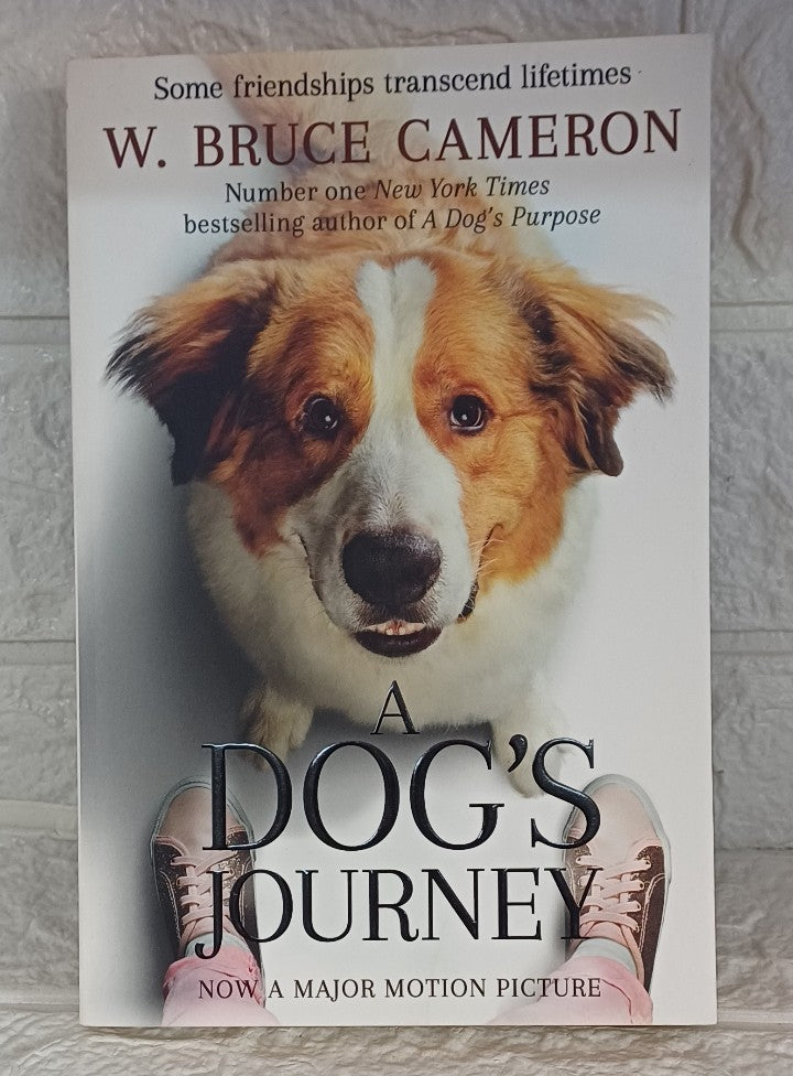 Front Cover Of A Dog's Journey (A Dog's Purpose) (W. Bruce Cameron)