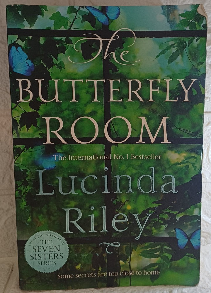 Front Cover Of The Butterfly Room (Lucinda Riley)