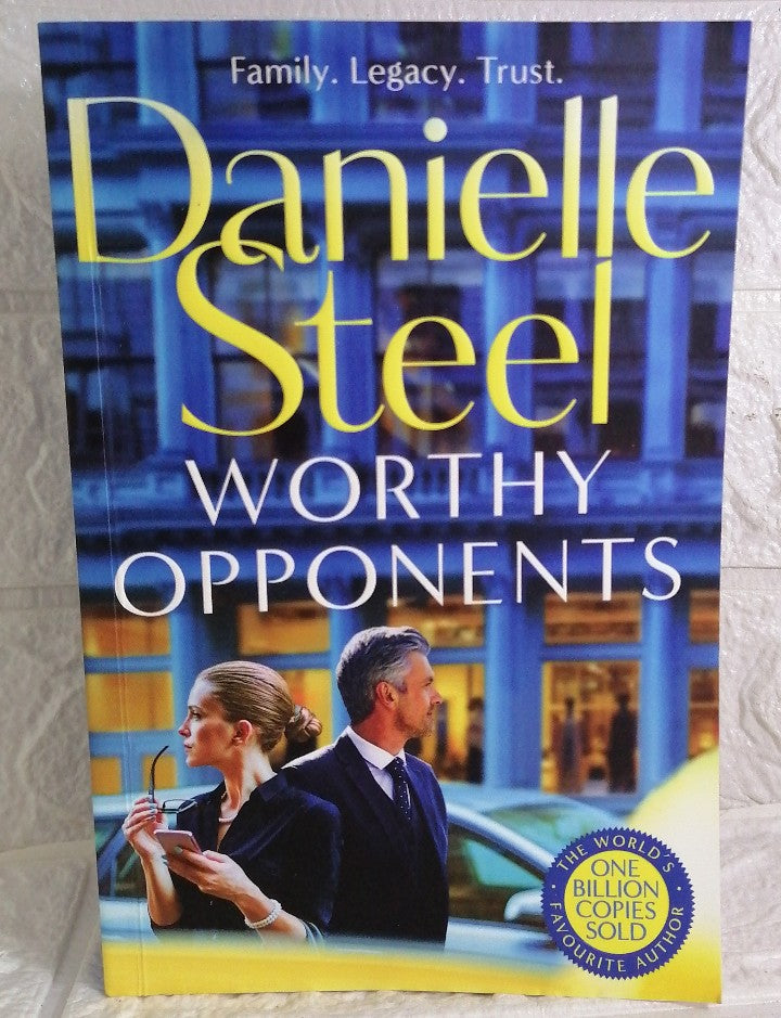 Front Cover Of Worthy Opponents (Danielle Steel)